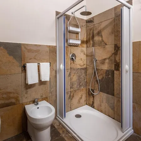 Aciazza Bed & Breakfast 2*